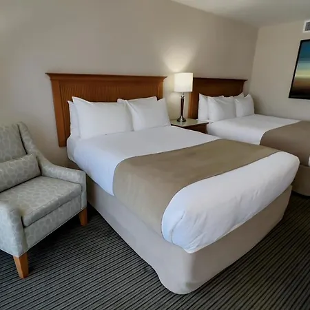 Coast Capri Hotel Kelowna Exterior photo