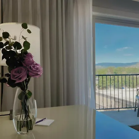 Coast Capri Hotel Kelowna Exterior photo