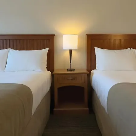 Coast Capri Hotel Kelowna Exterior photo