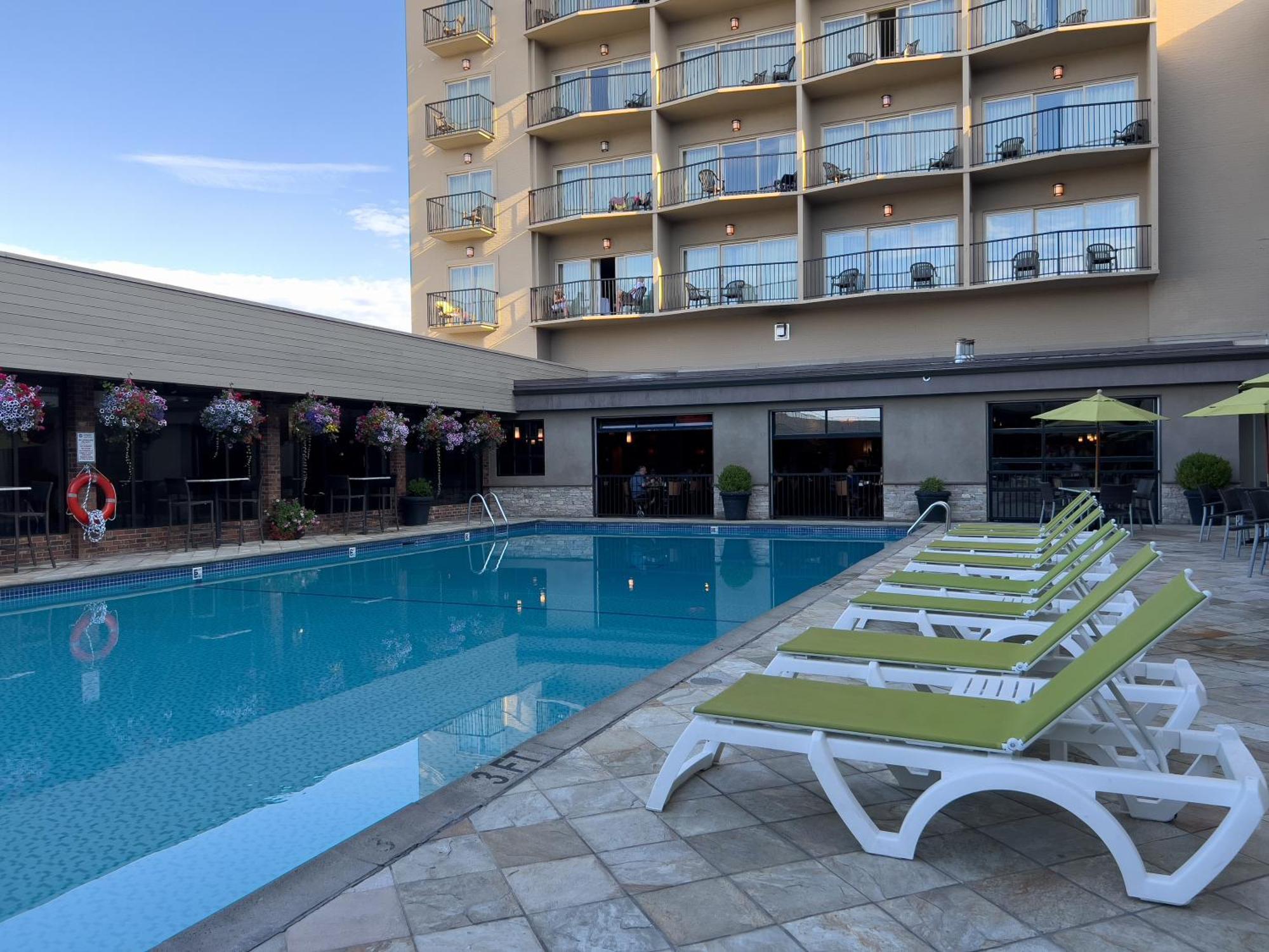 Coast Capri Hotel Kelowna